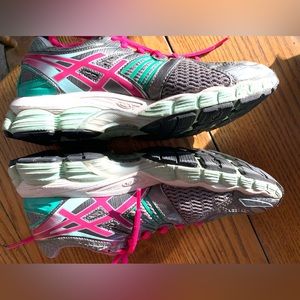 ASICS Gel Nimbus 15 running shoes